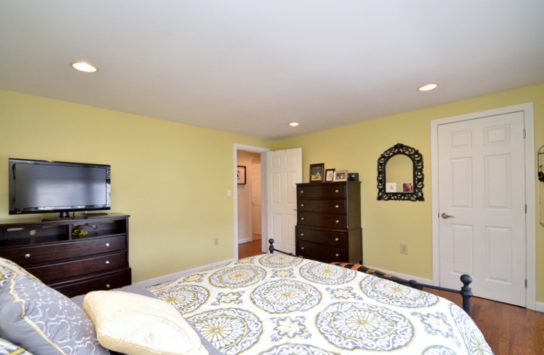 Virtual Tour of 115 Bolton Street, Boston, Massachusetts 02127 Single