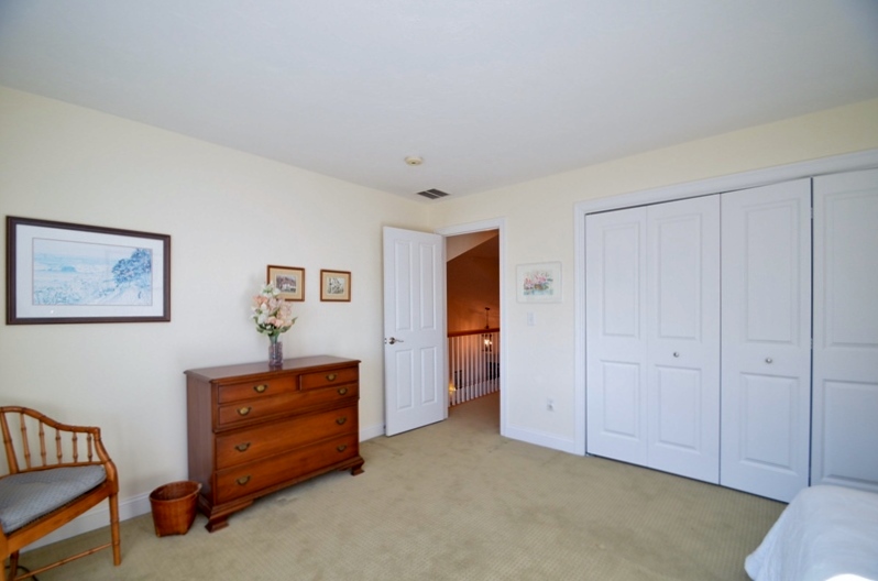 Virtual Tour of 5 Brierly Circle Unit 5, Millbury, Massachusetts