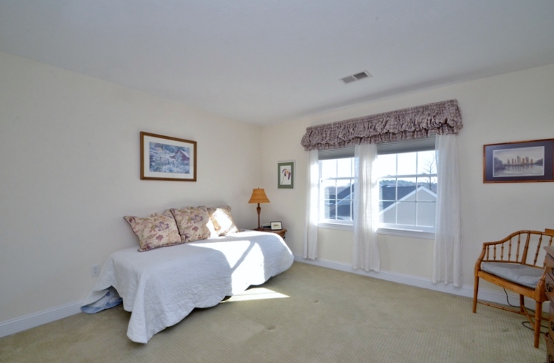Virtual Tour of 5 Brierly Circle Unit 5, Millbury, Massachusetts