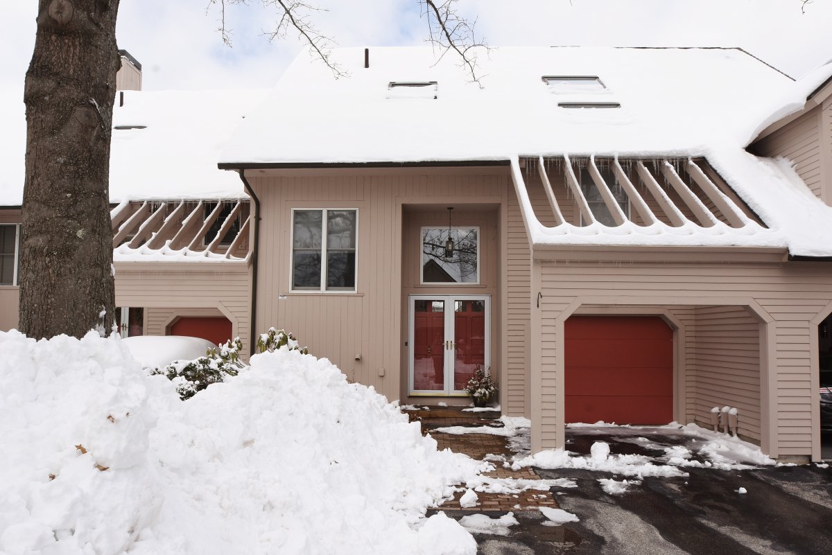 Virtual Tour of 5 Goldfinch Lane, Unit 5, Nashua, New Hampshire 03062