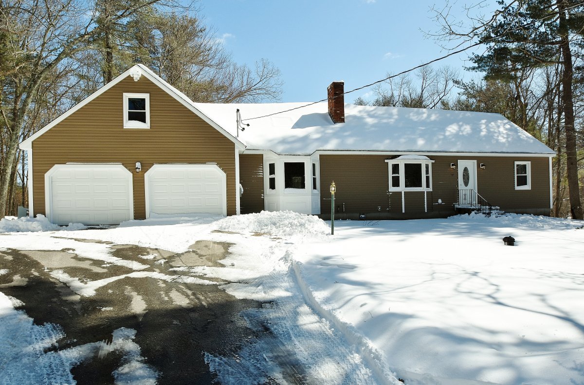 Virtual Tour of 6 Pinewood Drive, Princeton, Massachusetts 01541