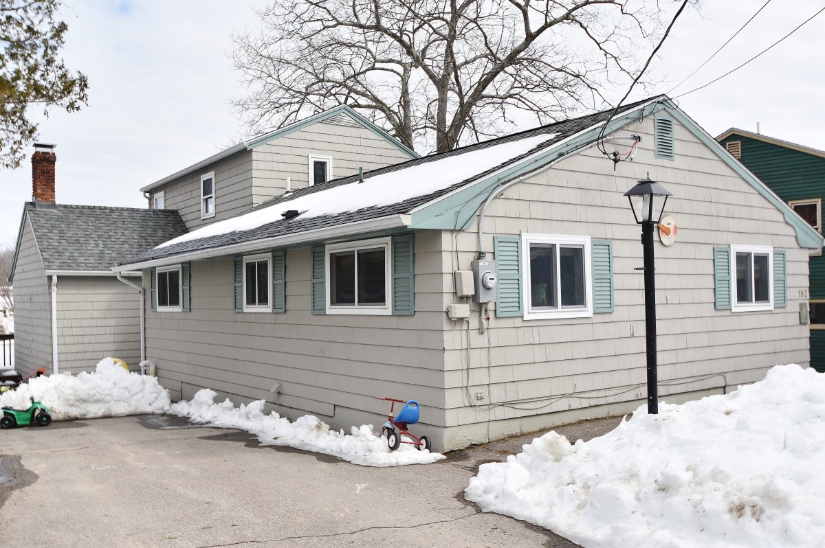 Virtual Tour of 182 Lakeshore Drive, Pascoag, Rhode Island 02859