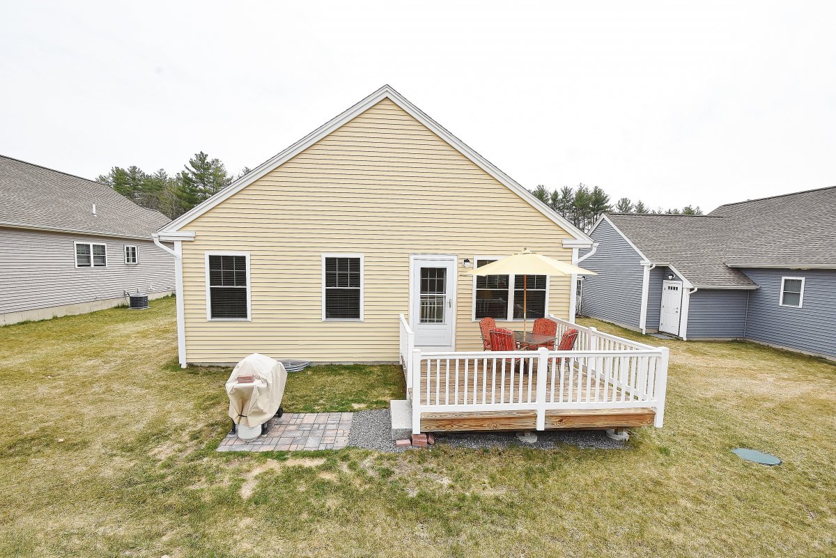 Virtual Tour of 9 Furnival Road, Unit 12, Nashua, New Hampshire 03064