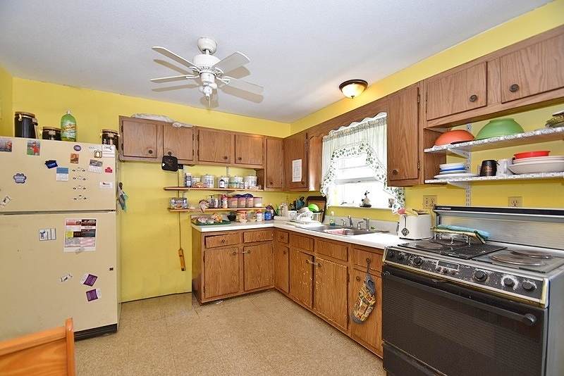 Virtual Tour of 499 Litchfield St, Leominster, Massachusetts 01453