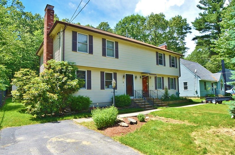 Virtual Tour of 1 Sunnyside Avenue, Worcester, Massachusetts 01602 Single Family Home TourVista