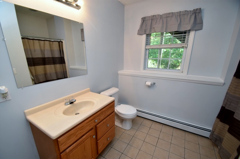 Virtual Tour of 130 Keach Pond Drive, Chepachet, Rhode Island 02814 Single Family Home TourVista