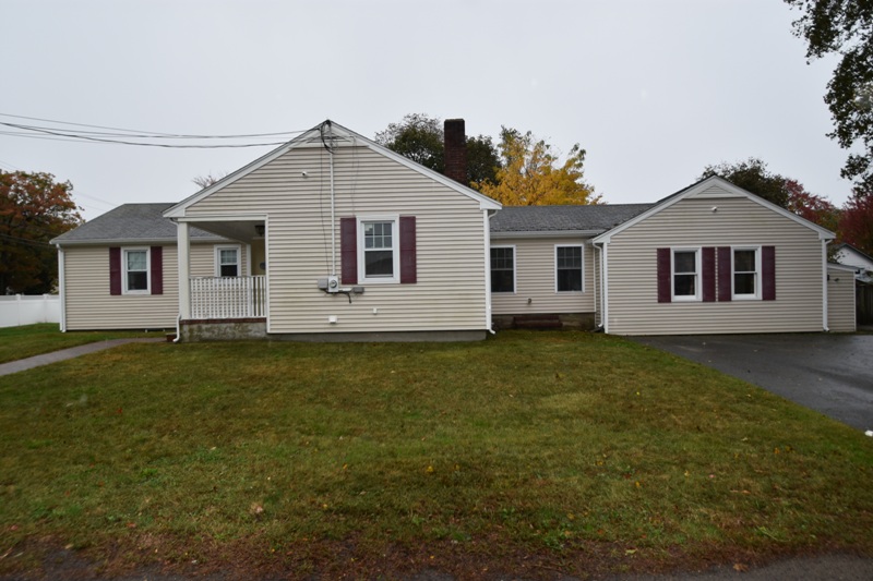 Virtual Tour of 1831 Washington Street, Braintree, Massachusetts 02184