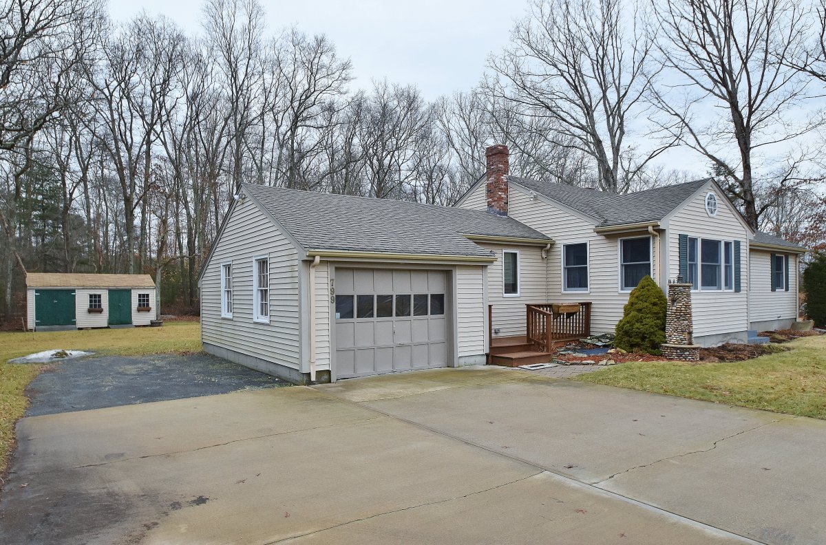 Virtual Tour of 799 Williams Street, North Dighton, Massachusetts 02764