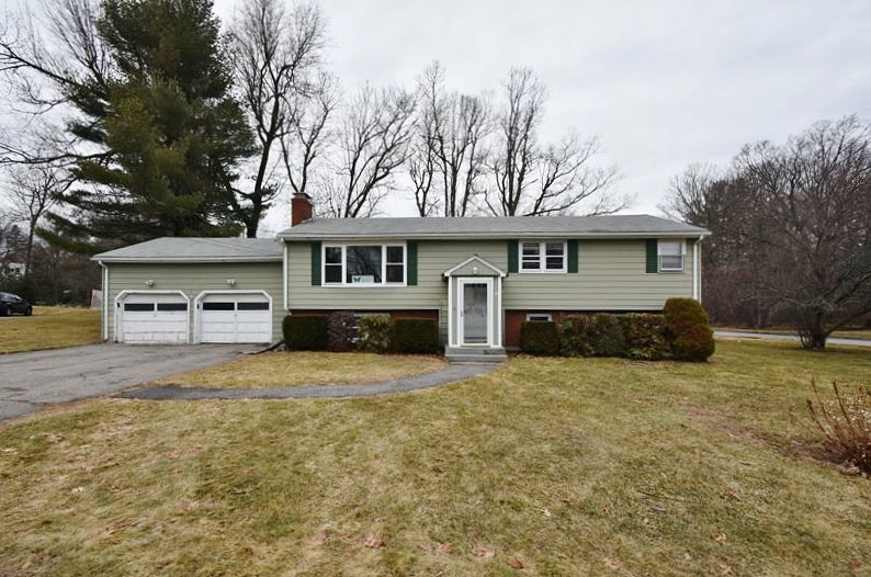Virtual Tour of 12 Pinecroft Ave, Holden, Massachusetts 01520 Single