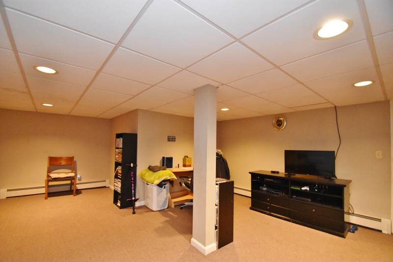 Virtual Tour of 60 Linton Street, Nashua, New Hampshire 03060 Single