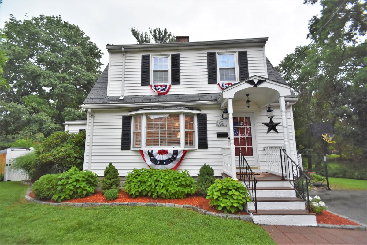 Virtual Tour of 11 Central Street, Wilmington, Massachusetts 01887