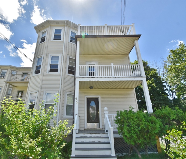 Virtual Tour of 426 Trapelo Rd. Unit 2, Belmont, Massachusetts 02478