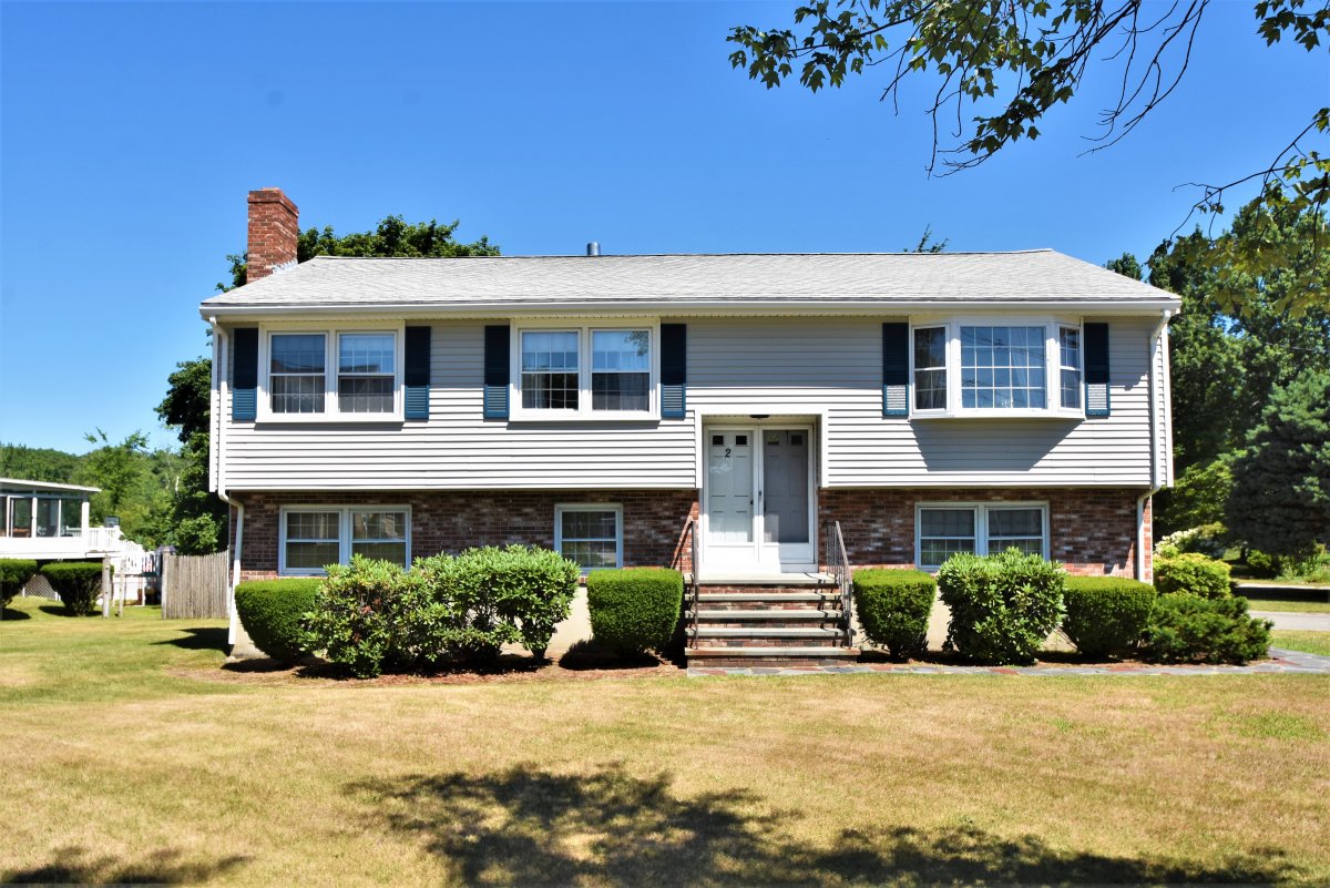 Virtual Tour of 2 Jericho Road, Woburn, Massachusetts 01801 Single Family Home TourVista