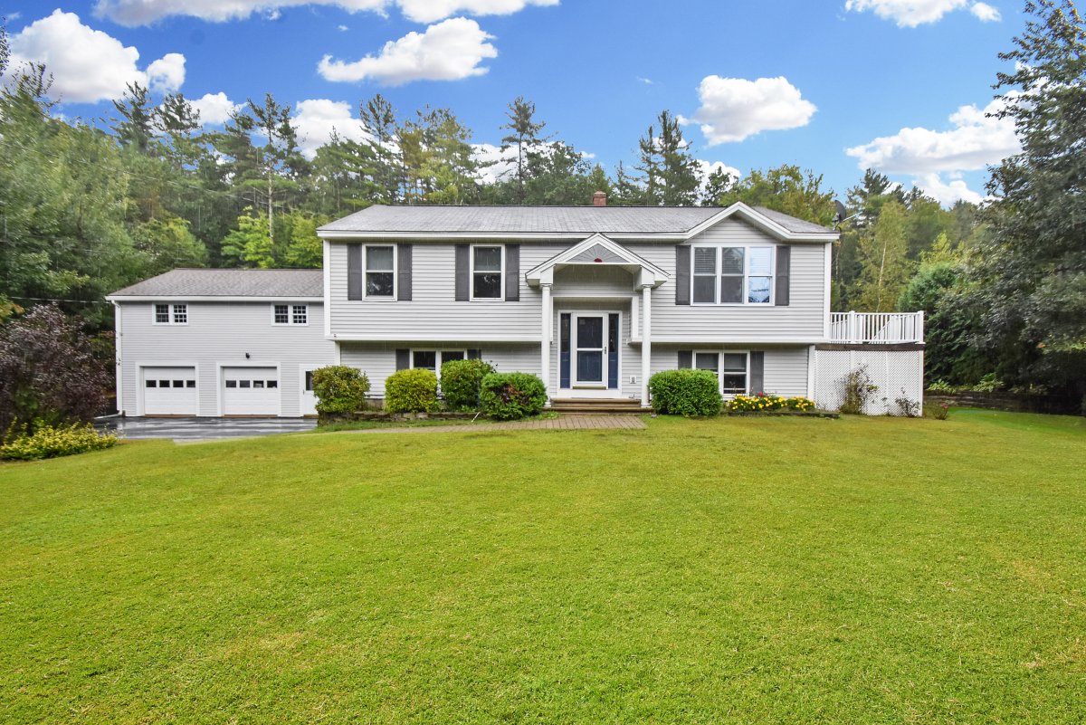 Virtual Tour of 713 W Royalston Rd, Athol, Massachusetts 01331 Single