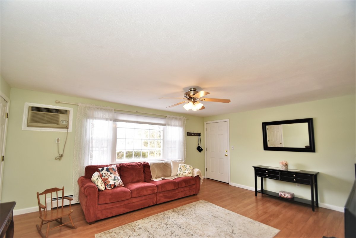 Virtual Tour of 14 Myles Standish Drive, Unit 2, Haverhill