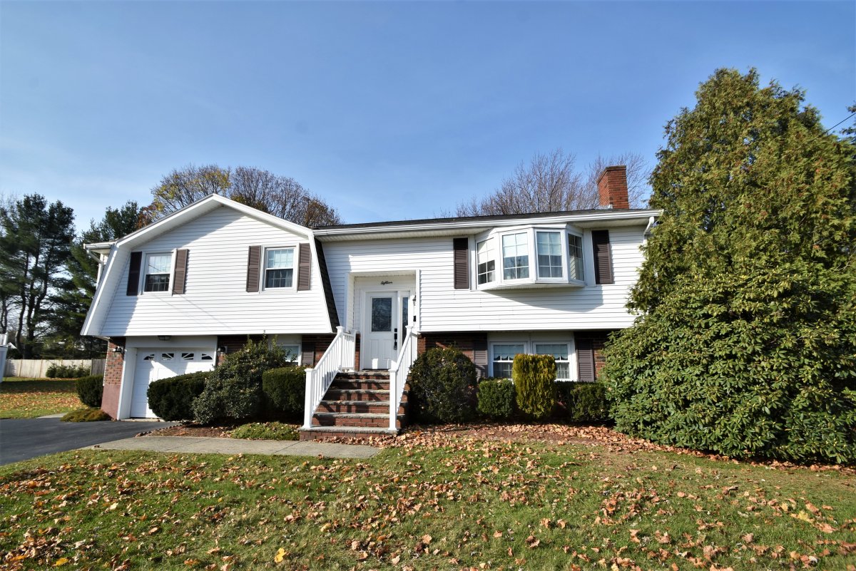 Virtual Tour of 18 Quimby Avenue, Woburn, Massachusetts 01801 Single