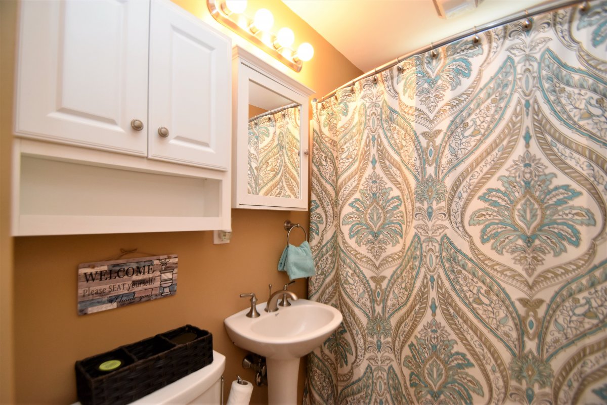 Virtual Tour of 185 Britton St, Raynham, Massachusetts 02767 Single