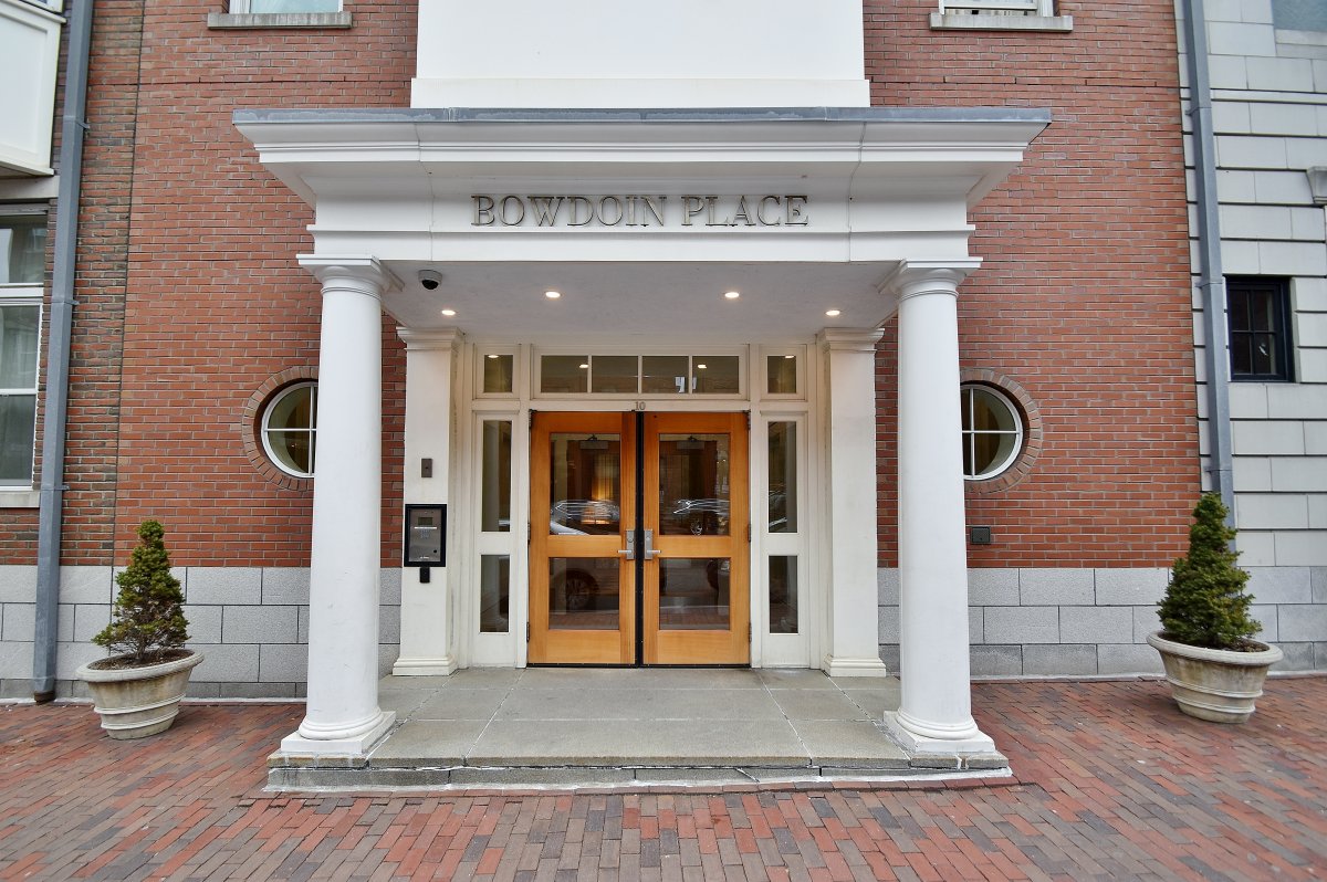Virtual Tour of 10 Bowdoin Street, Unit 204, Boston, Massachusetts