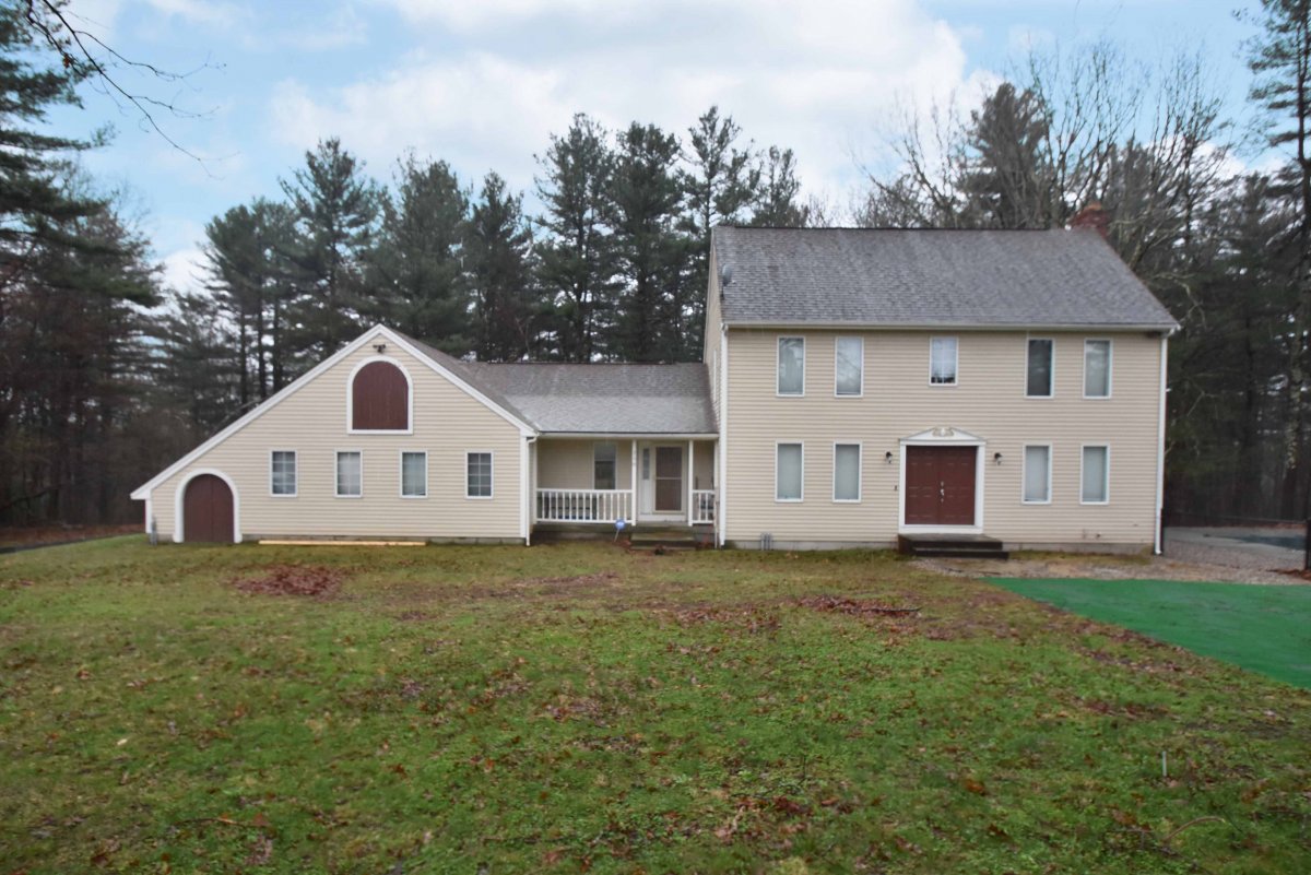 Virtual Tour of 258 Mendon Rd, Sutton, Massachusetts 01590 Single