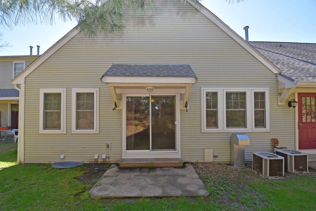 Virtual Tour of 4206 Halcyon Dr Unit 4206, Worcester, Massachusetts