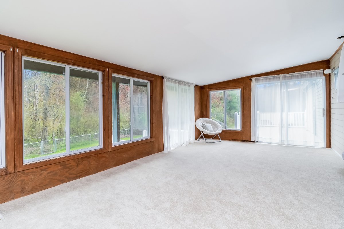 Virtual Tour of 36 Newton Avenue, Tewksbury, Massachusetts 01876