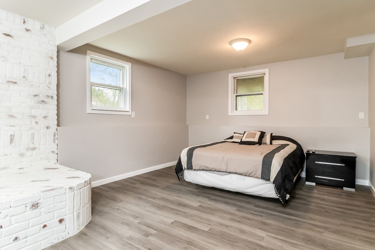 Virtual Tour of 36 Newton Avenue, Tewksbury, Massachusetts 01876