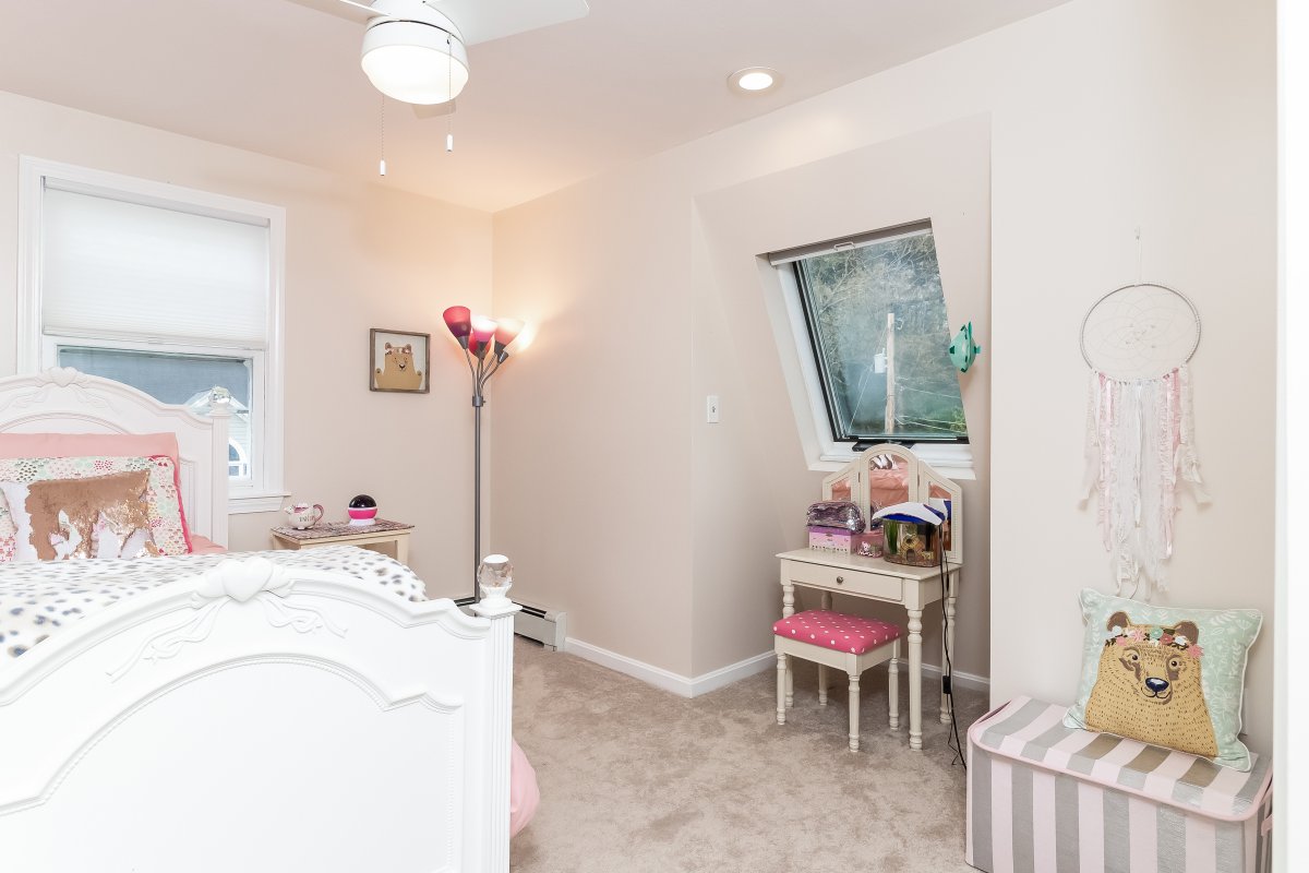 Virtual Tour of 36 Newton Avenue, Tewksbury, Massachusetts 01876