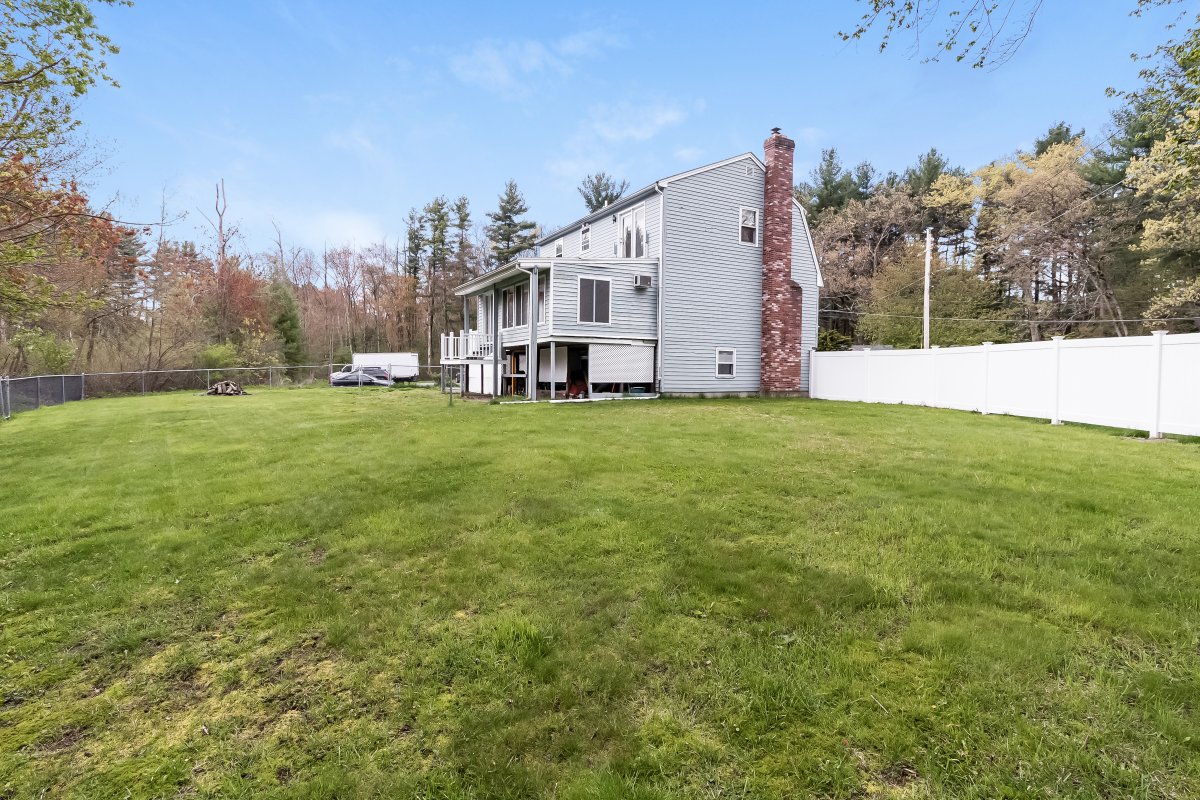 Virtual Tour of 36 Newton Avenue, Tewksbury, Massachusetts 01876