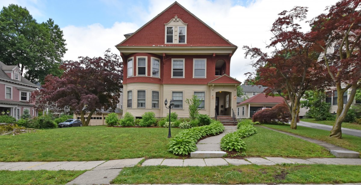 Virtual Tour of 21 Beeching St Unit 3, Worcester, Massachusetts 01602