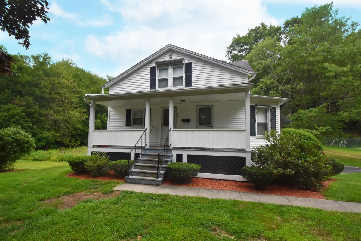 Virtual Tour of 139 Morris St, Southbridge, Massachusetts 01550