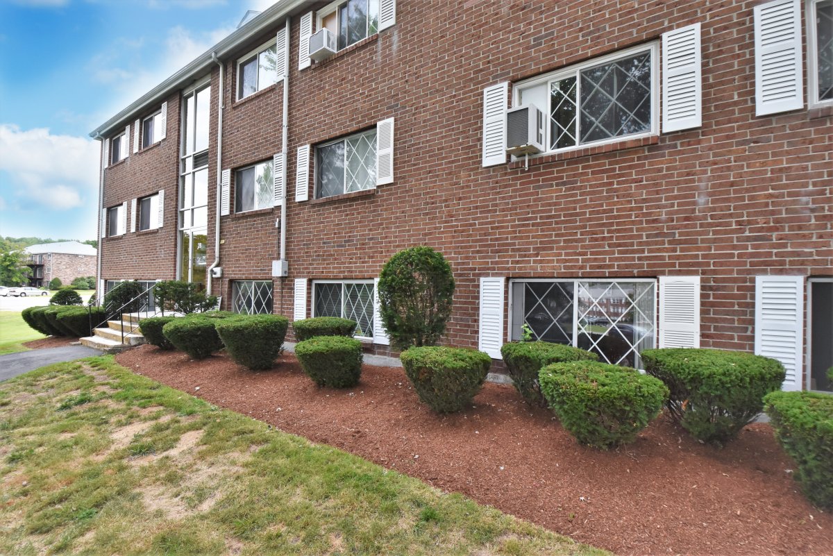 Virtual Tour of 28 Fernview Avenue, Unit 9, North Andover
