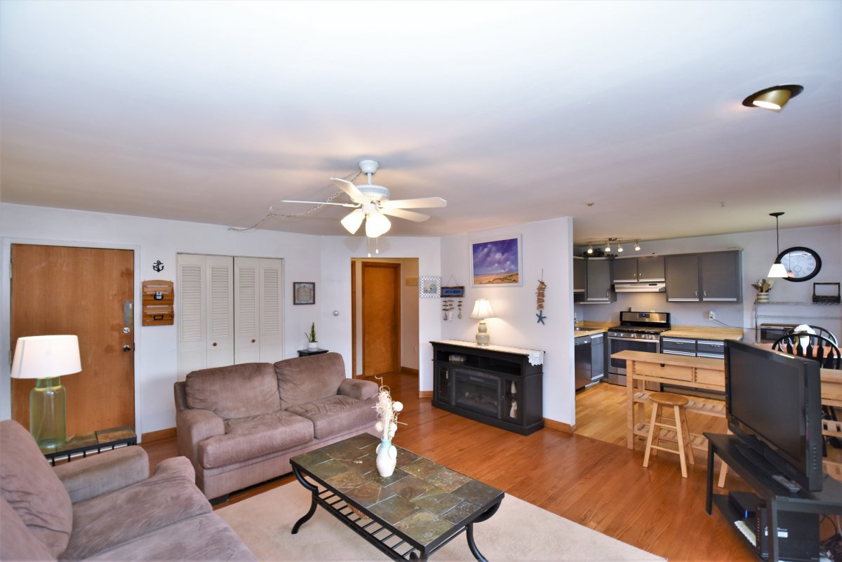 Virtual Tour of 28 Fernview Avenue, Unit 9, North Andover