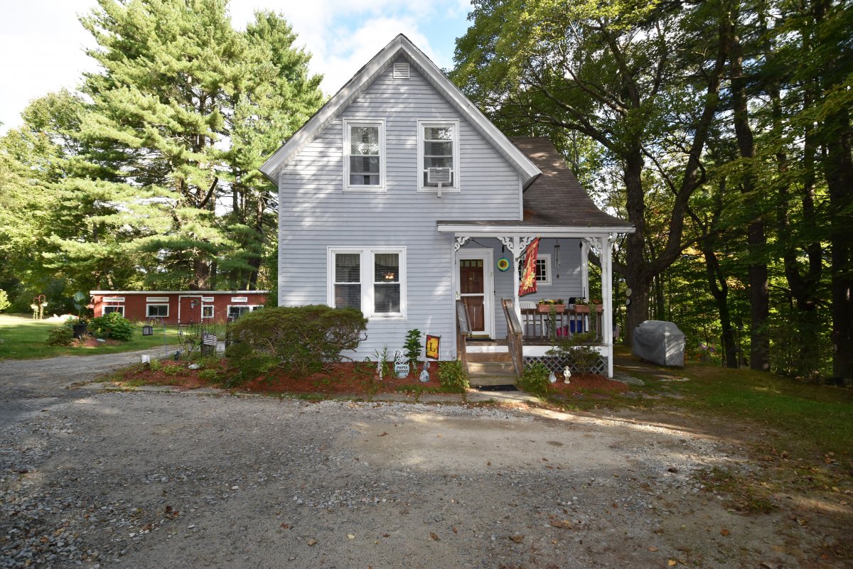 Virtual Tour of 2 Wallace Ct, North Oxford, Massachusetts 01537