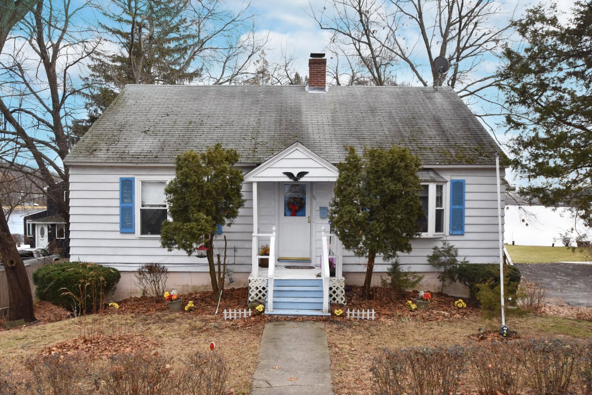 Virtual Tour of 16 Wheelock Ave, Millbury, Massachusetts 01527 Single