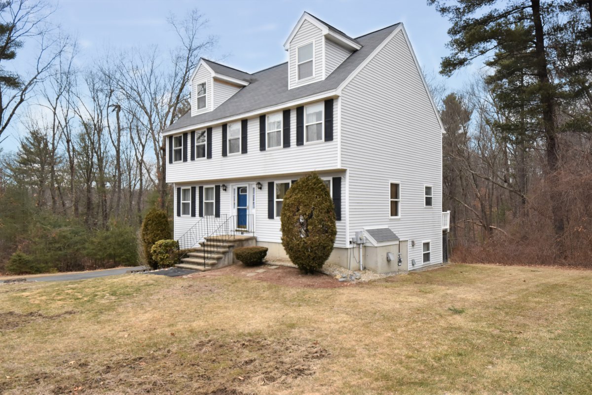 Virtual Tour of 121 Germano Drive, Tewksbury, Massachusetts 01876