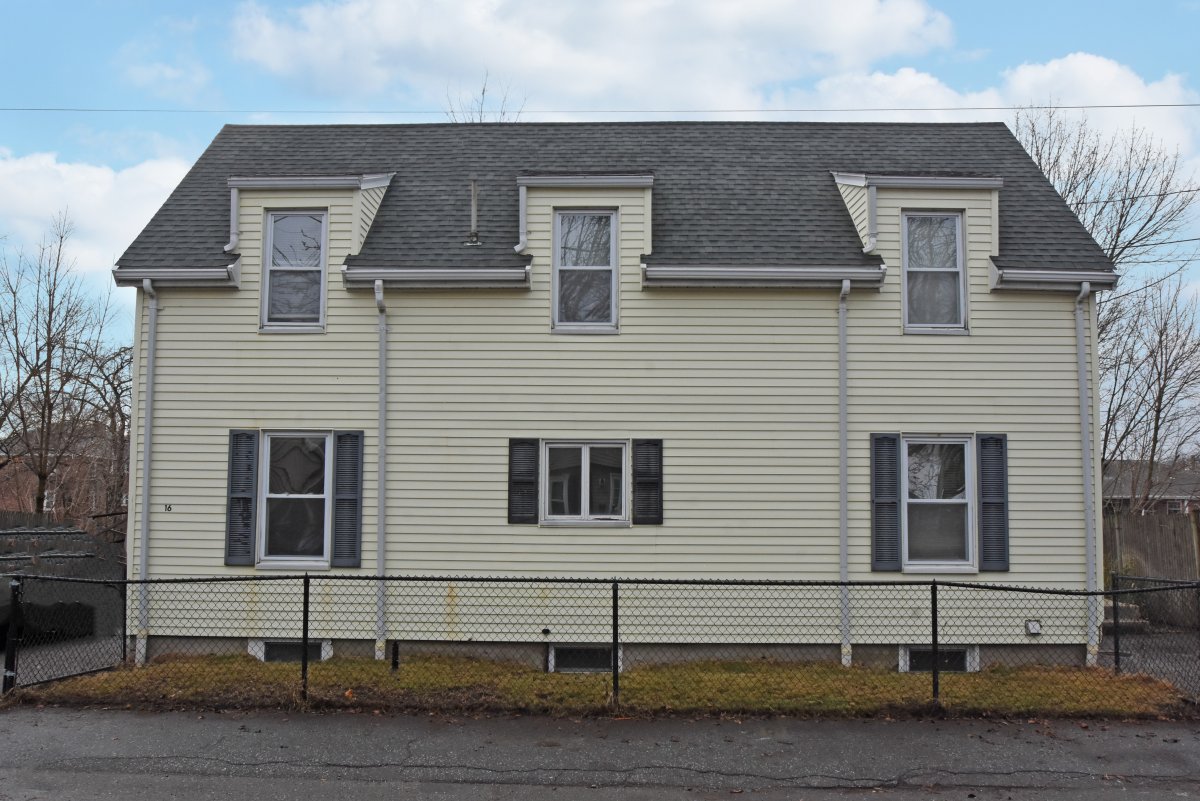 Virtual Tour of 16 Central St, Waltham, Massachusetts 02453 Single Family Home TourVista