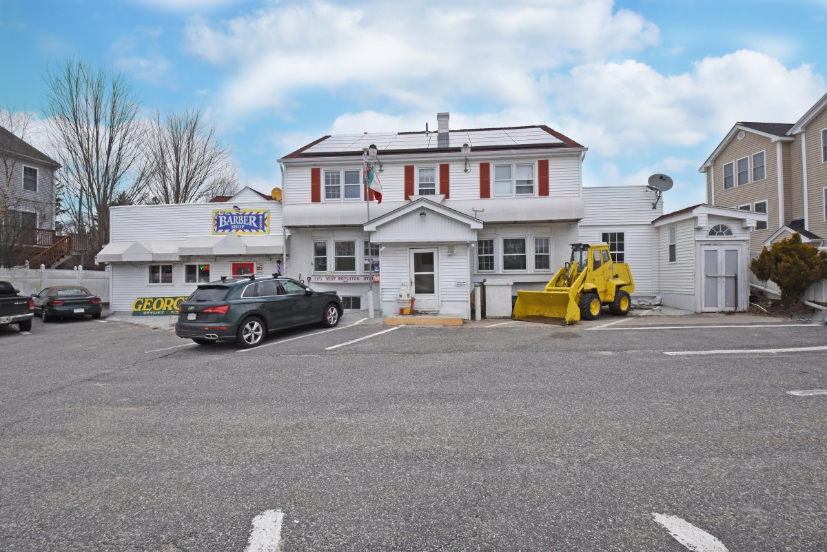 Virtual Tour of 1173 West Boylston Street, Worcester, Massachusetts