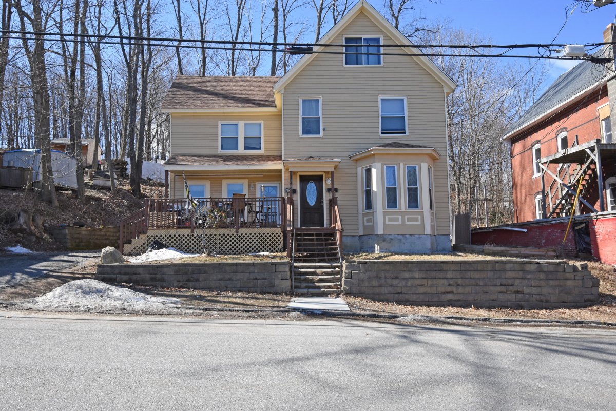 Virtual Tour of 149 Greenwood St, Gardner, Massachusetts 01440 Single