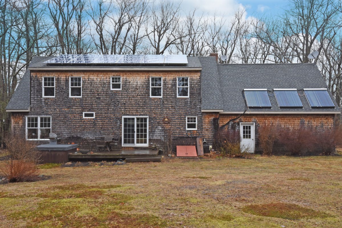 Virtual Tour of 256 Glenwood Rd, Rutland, Massachusetts 01543 Single