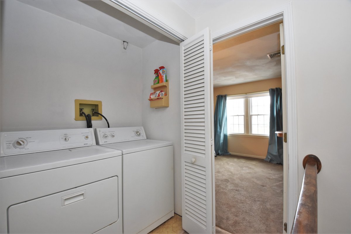 Virtual Tour of 68 Patrick Road, Unit 68, Tewksbury, Massachusetts