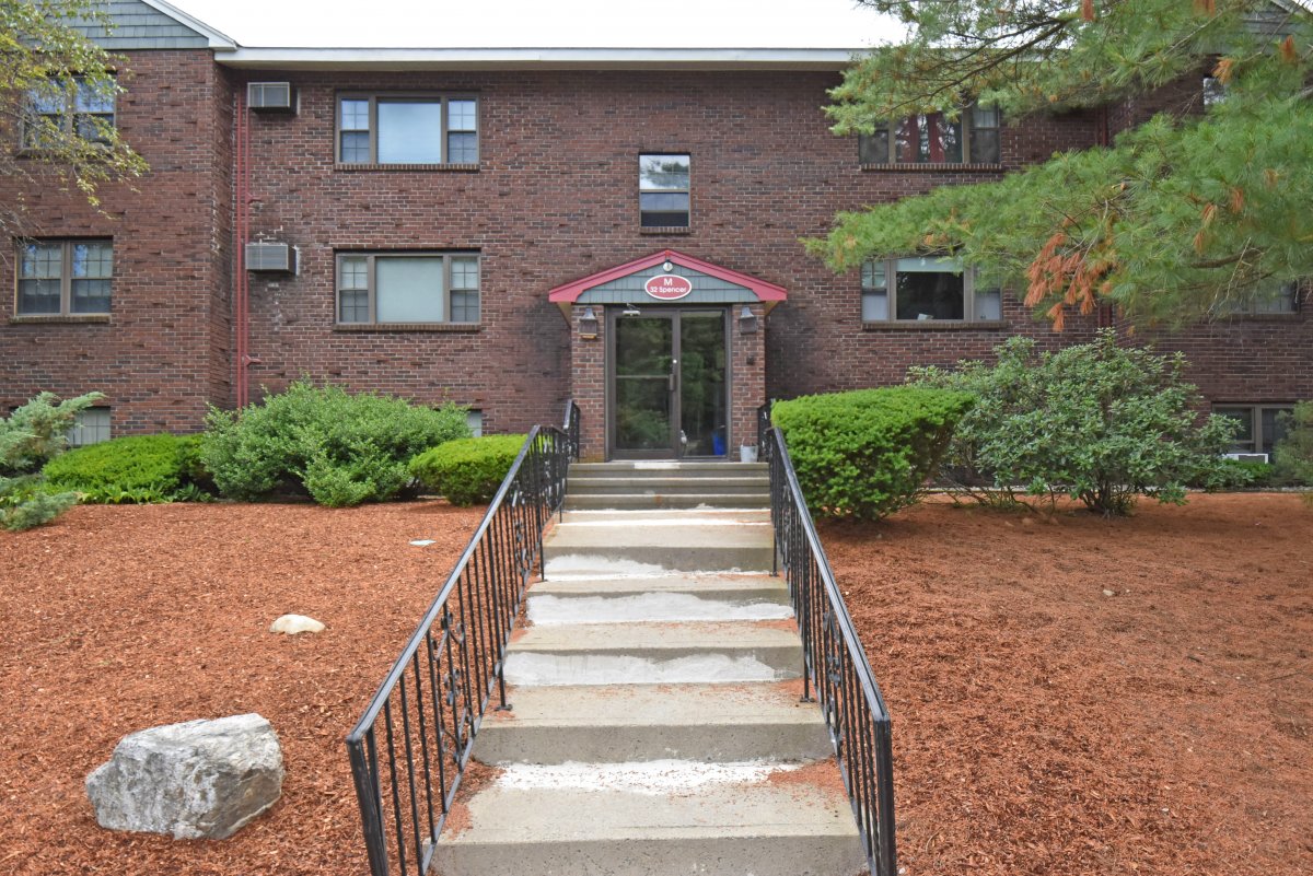 Virtual Tour of 32 Spencer Rd Unit 14M, Boxborough, Massachusetts
