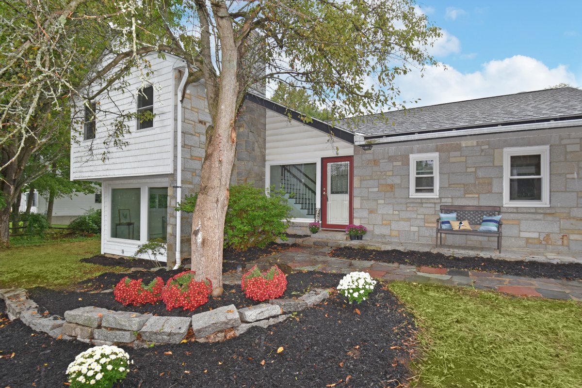 Virtual Tour of 100 South Rd., Templeton, Massachusetts 01468 Single