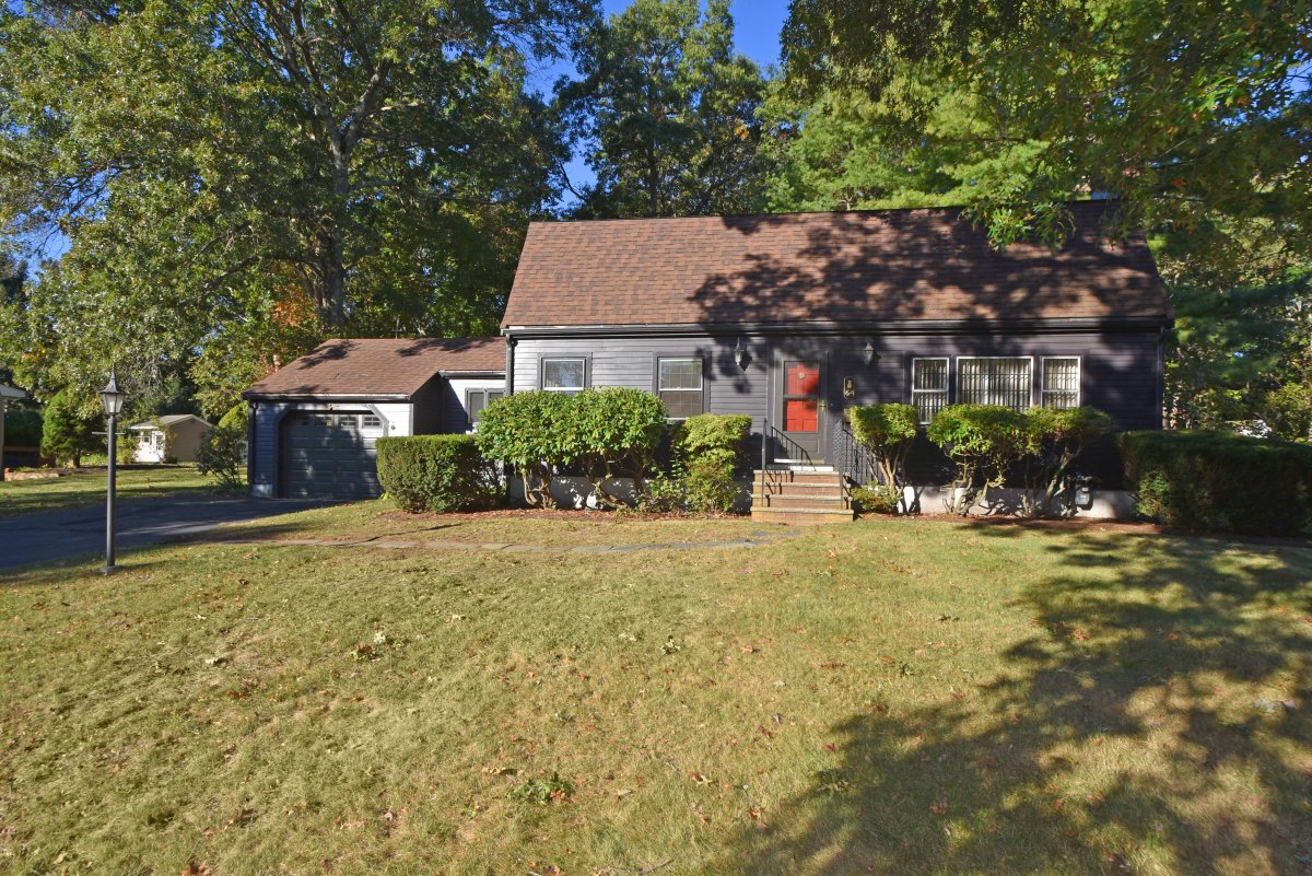 Virtual Tour of 64 Devon Road, Norwood MA, Norwood, Massachusetts 02062
