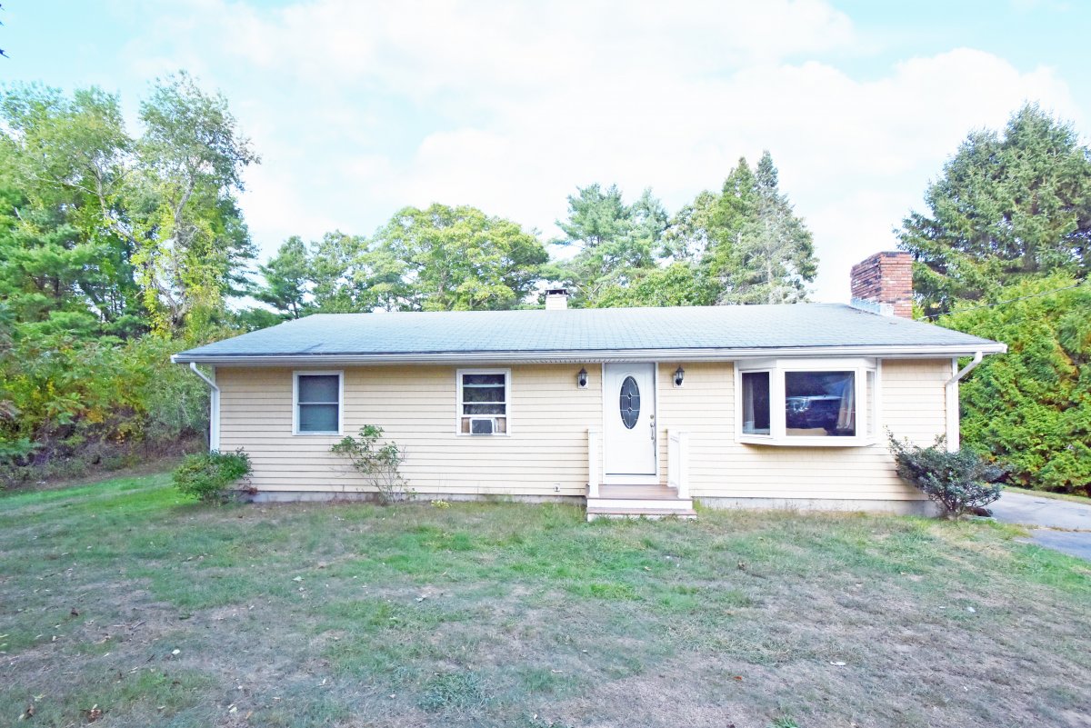 Virtual Tour of 4 Beech Bluff Road, East Freetown, Massachusetts 02717