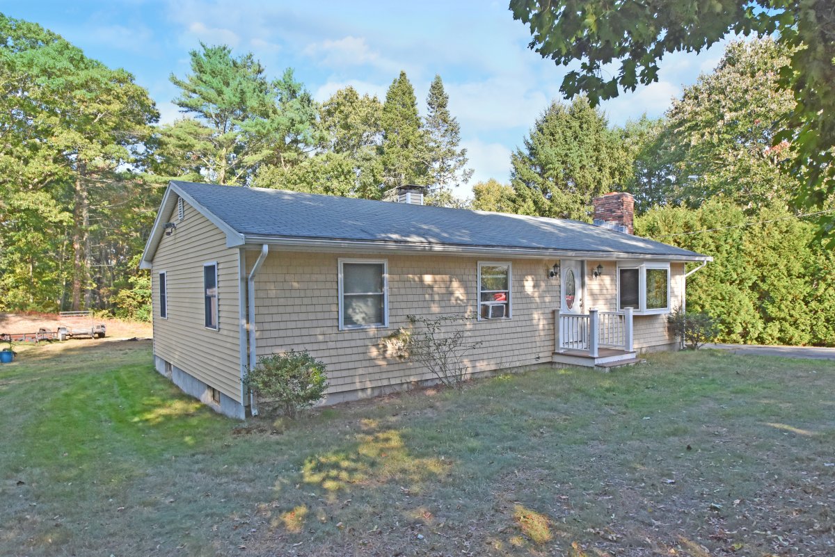 Virtual Tour of 4 Beech Bluff Road, East Freetown, Massachusetts 02717