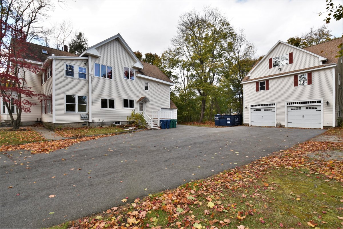 Virtual Tour of 48 Andover Road, Billerica, Massachusetts 01821