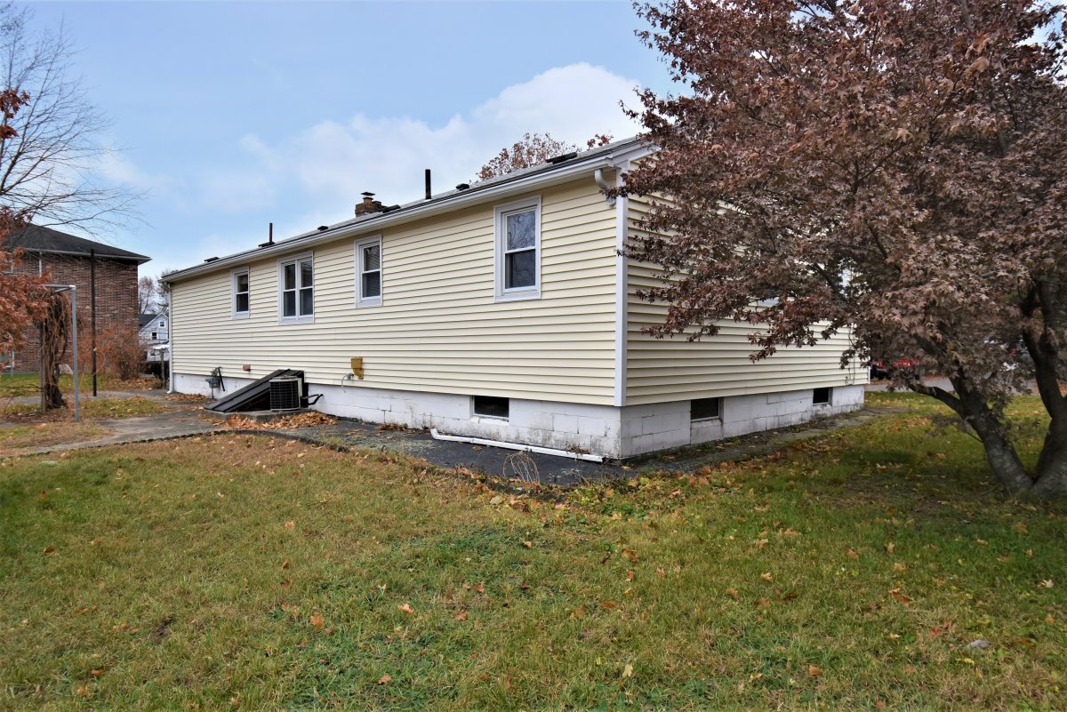 Virtual Tour of 480 Butman Road, Lowell, Massachusetts 01852 Single