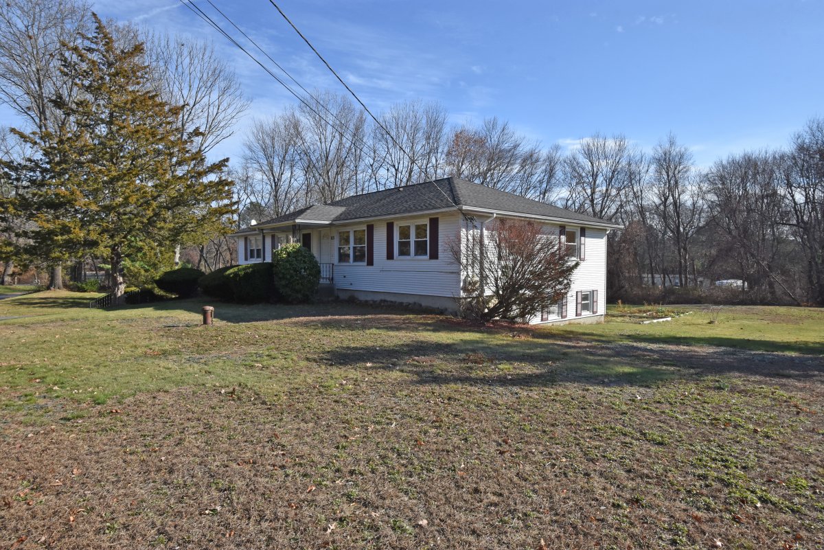 Virtual Tour of 83 Hartford Ave E Unit A, Mendon, Massachusetts 01756