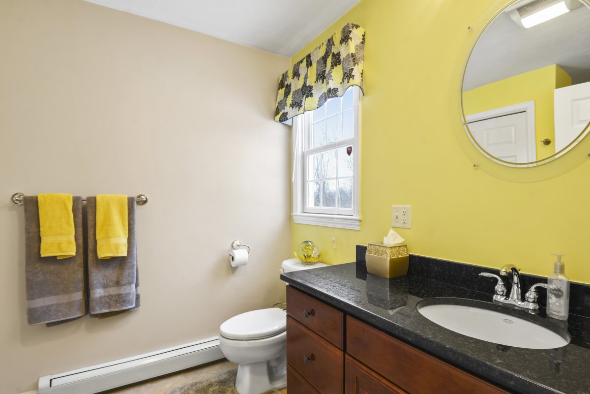 Virtual Tour of 34 Silver Street, Haverhill, Massachusetts 01832