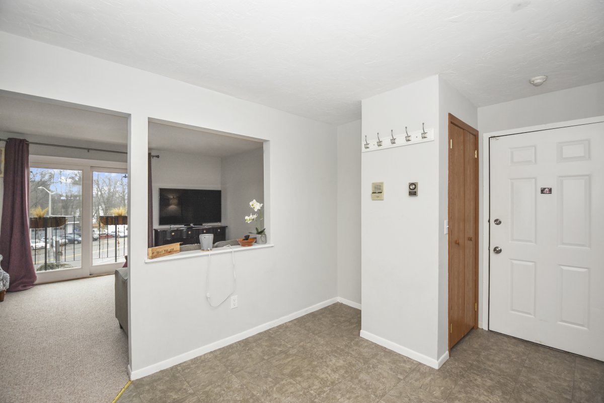 Virtual Tour of 6 Apricot Street Unit 8, Worcester, Massachusetts